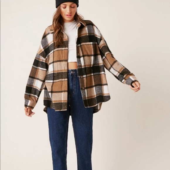 Boyfriend fit plaid trucker jacket brown shacket - Picture 4 of 6